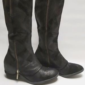 Donald Pliner Devi 3 Boots 9.5